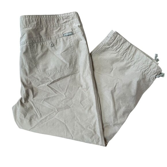 Columbia Capri Cropped Pants Womens Large Outdoor Hiking Beige Toggle Leg - Picture 1 of 7